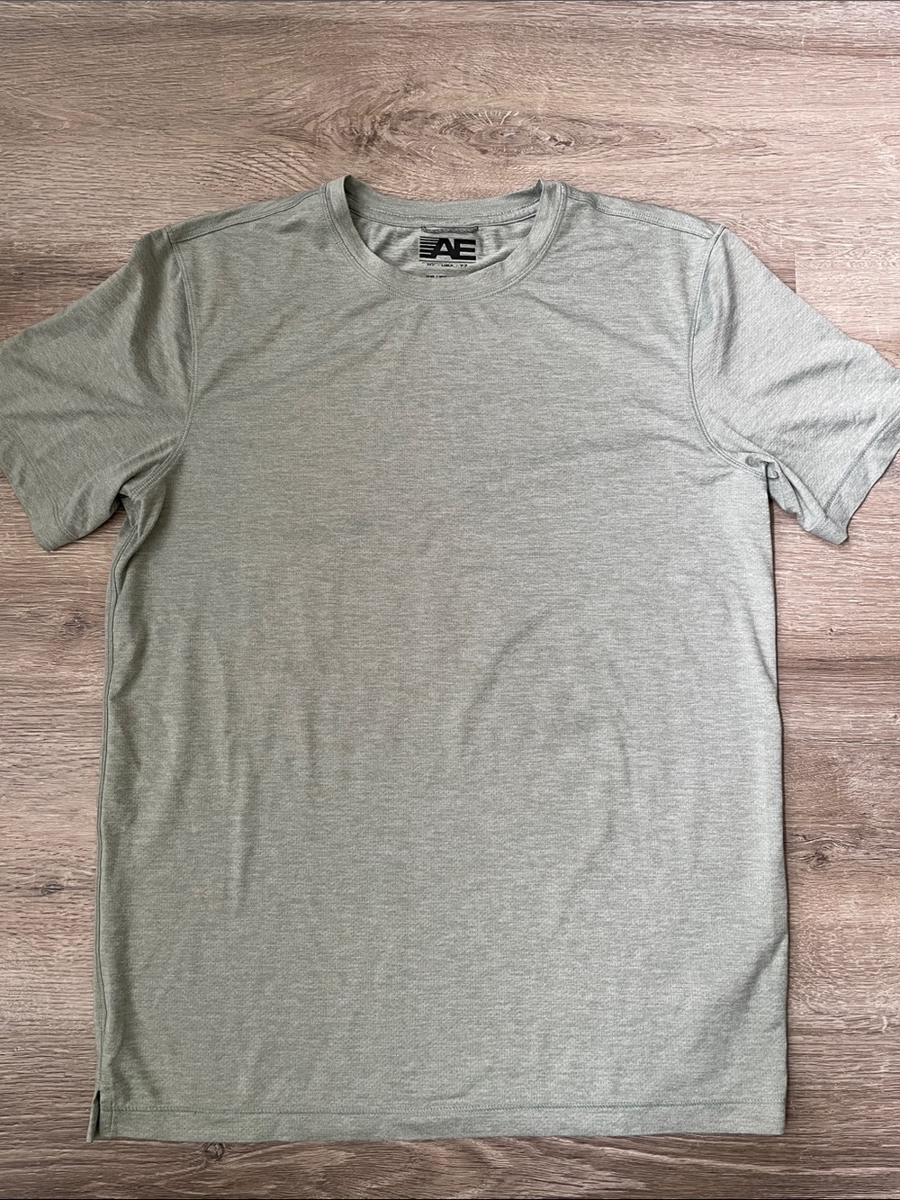American Eagle | active shirt size xs